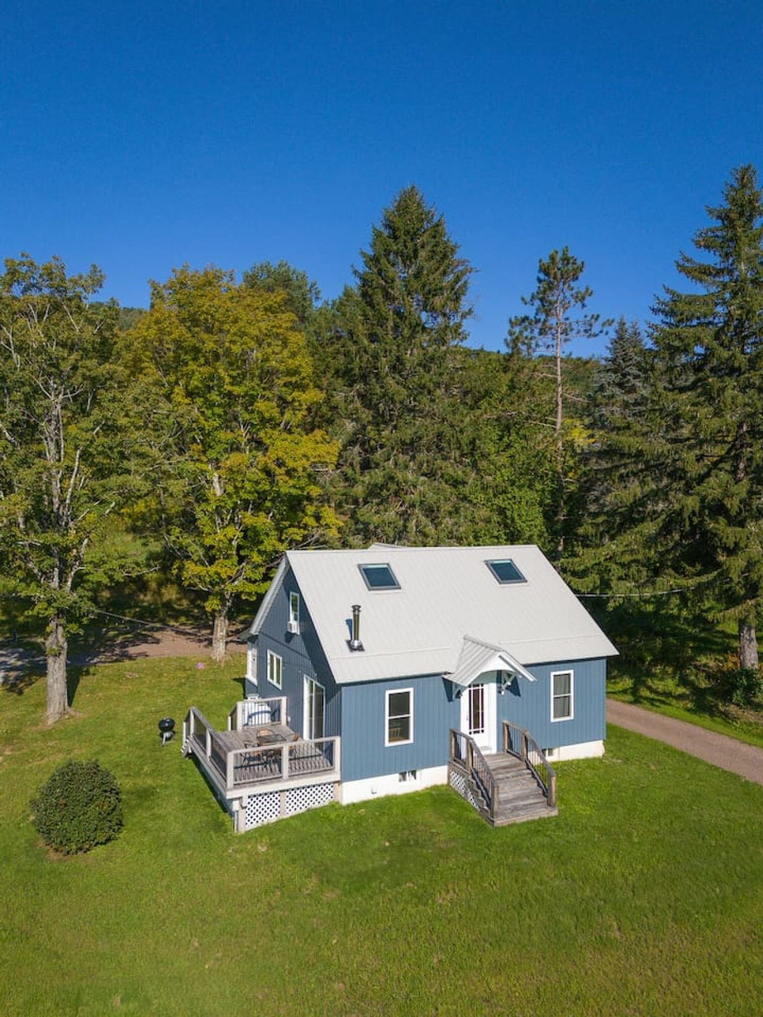 Building Photo - 2697 Chambers Hollow Rd