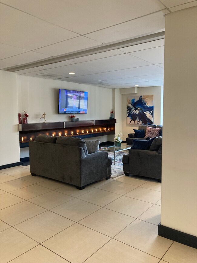 Building Lobby - 700 E 8th St