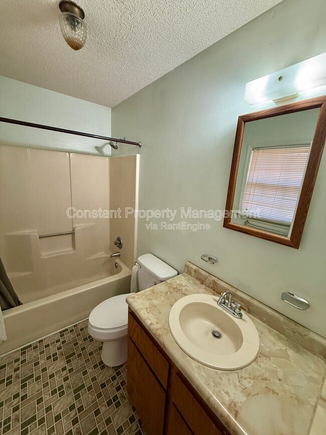 Building Photo - 934 Waluhiyi Trail