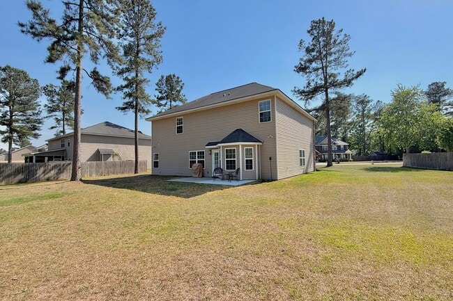 Building Photo - 470 Briarcrest Dr NE
