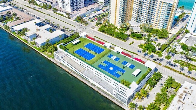 Building Photo - 2501 S Ocean Dr