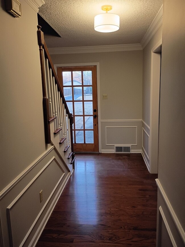 Building Photo - 1741 Magnolia Tree Rd