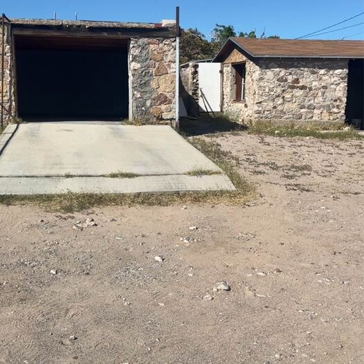 Building Photo - 2929 Mobile Ave