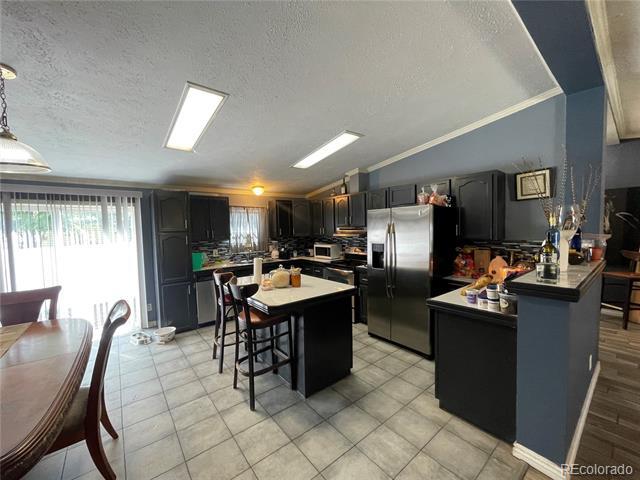 Building Photo - 5774 Clay St