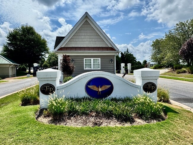 Building Photo - 3-Bedoom 1-Story Condo In Eagle Pointe! St...