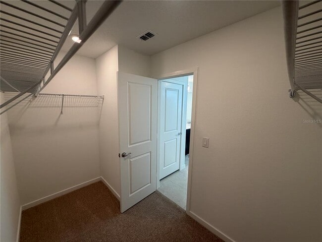 Building Photo - 33424 Binding Ties Ln