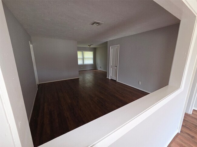 Building Photo - 3723 Odin Ct