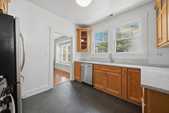 Building Photo - 414 Massachusetts Ave