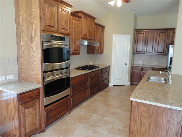 Building Photo - 9546 Lance Dr