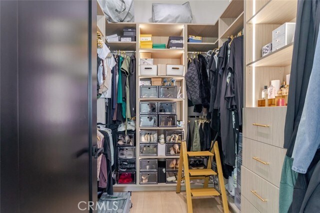 Building Photo - 7714 Lasaine Ave