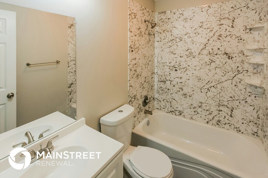 Building Photo - 11210 N Ditman Ave