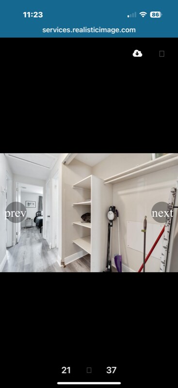Building Photo - 3611 E Shadowlawn Ave