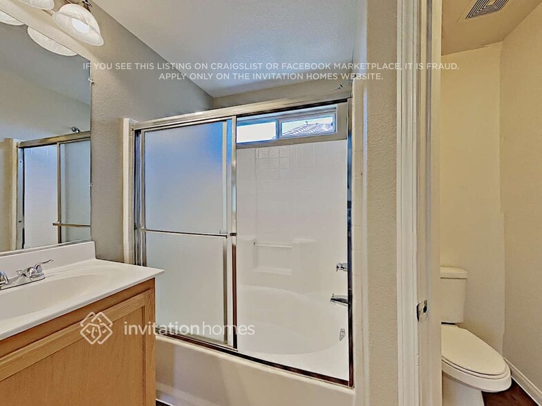 Building Photo - 5676 African Lilly Ct