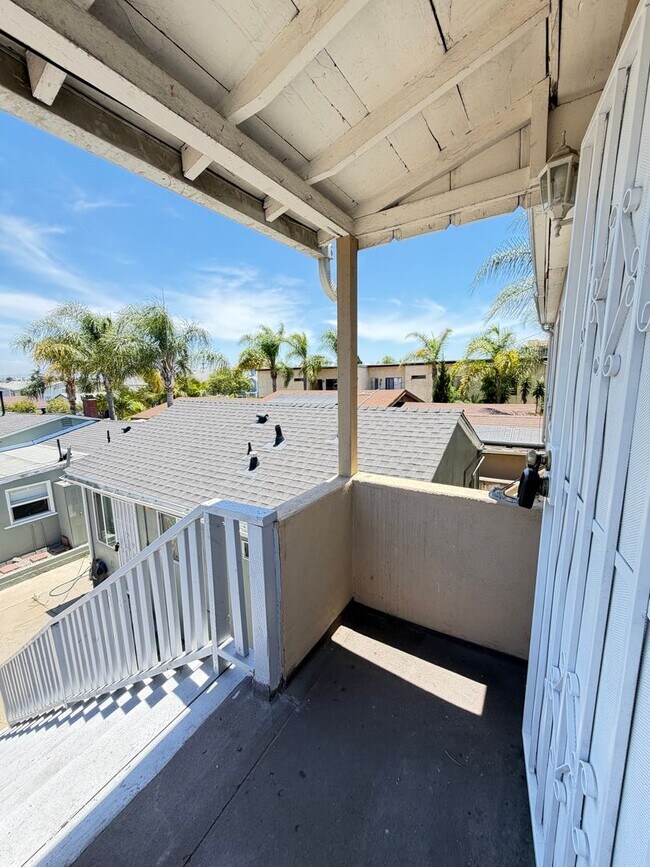 Building Photo - Top-Floor Corner Gem in the Heart of Normal Heights