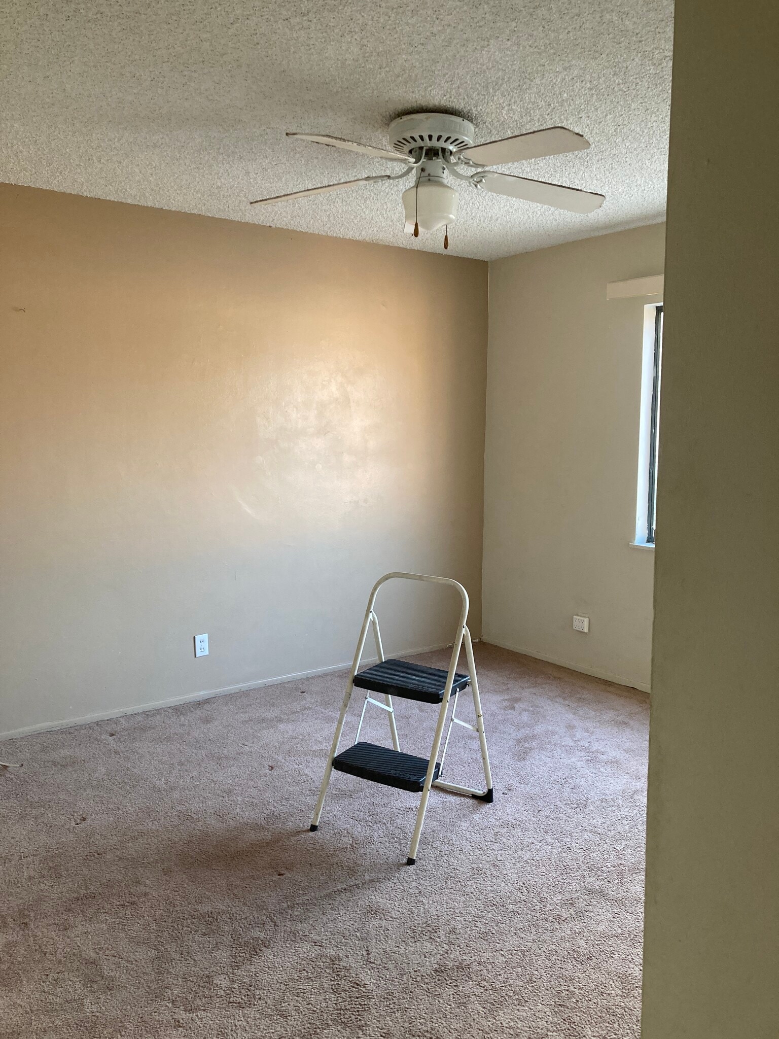 Bedroom 2 - 259 S Rosemead Blvd