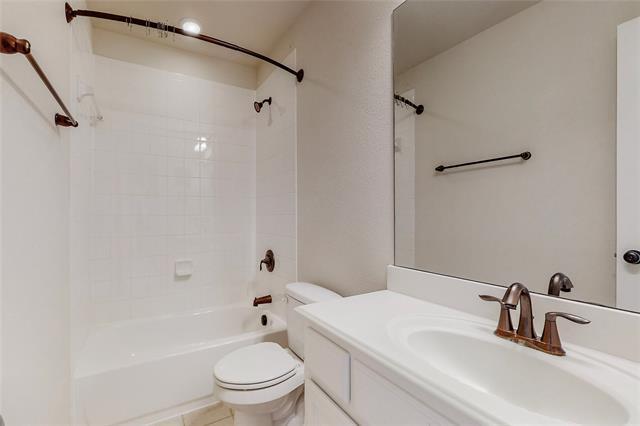 Building Photo - 10849 Sedalia Dr