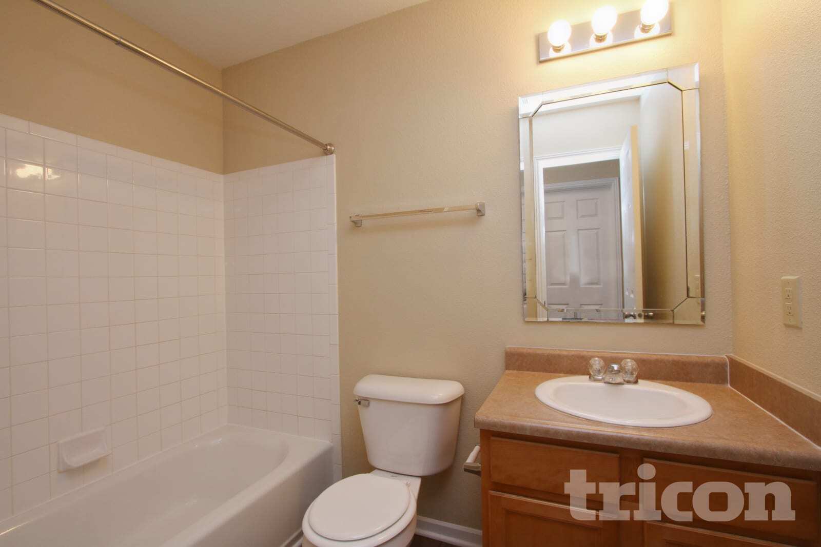 Building Photo - 15412 Gallow Ln