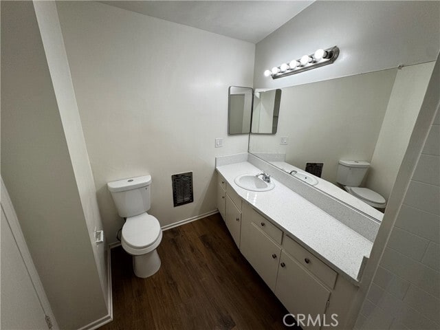 Building Photo - 475 E Cypress Ave