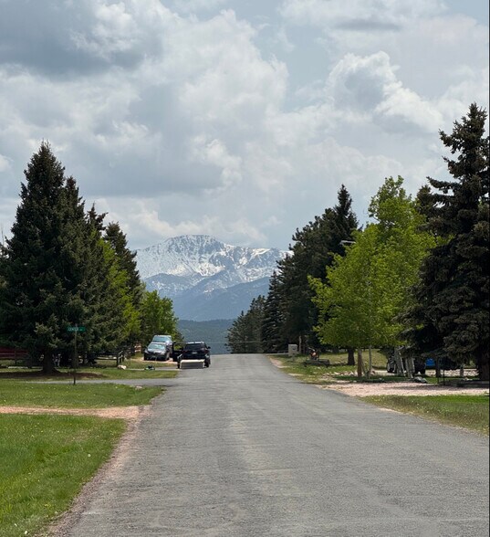 Building Photo - 913 N Baldwin St