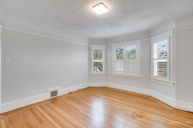 Building Photo - 766 23rd Ave