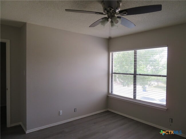 Building Photo - 1093 Stone Branch