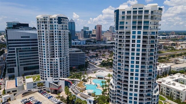 Building Photo - 1209 E Cumberland Ave