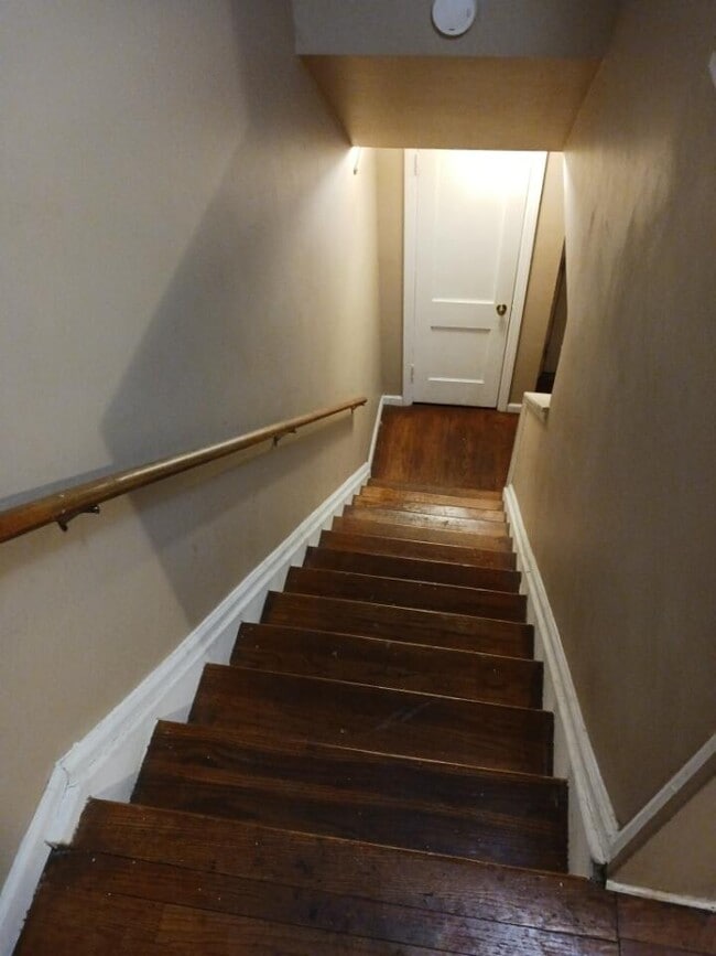 Building Photo - 3453 Ewald Cir