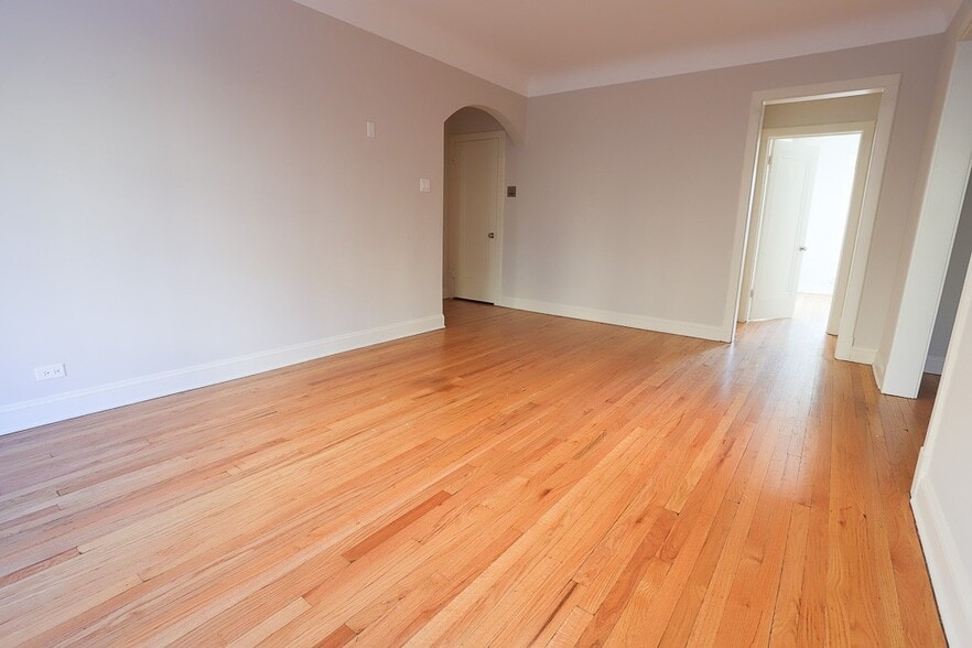 Building Photo - 2315 N Rockwell St