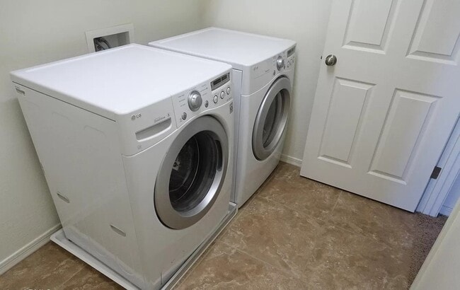 Building Photo - 7314 W Monte Cristo Ave