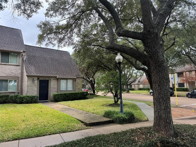 Building Photo - 15359 Falmouth Ave