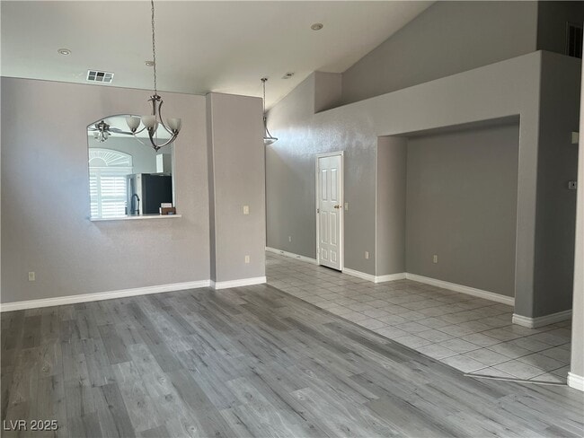 Building Photo - 9688 Emeraude Ave