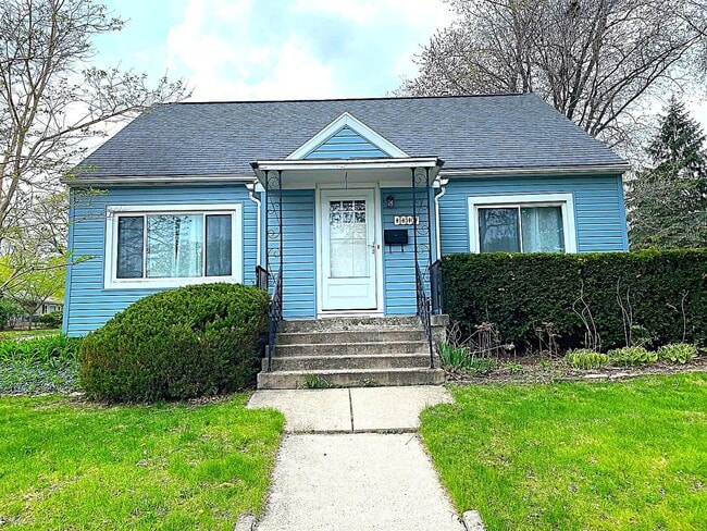 Building Photo - Now Leasing! Charming Home in One of Madison’s Best Neighborhoods