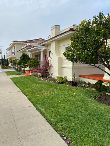 Building Photo - 301 Grand Ave