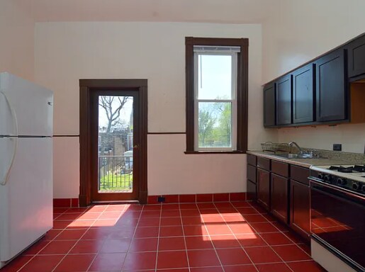 Building Photo - 2734A Armand Pl