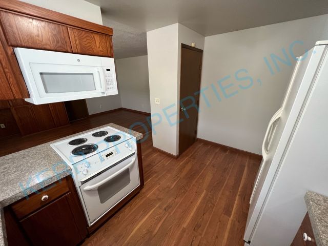 Building Photo - 3108 NE 140th Ave