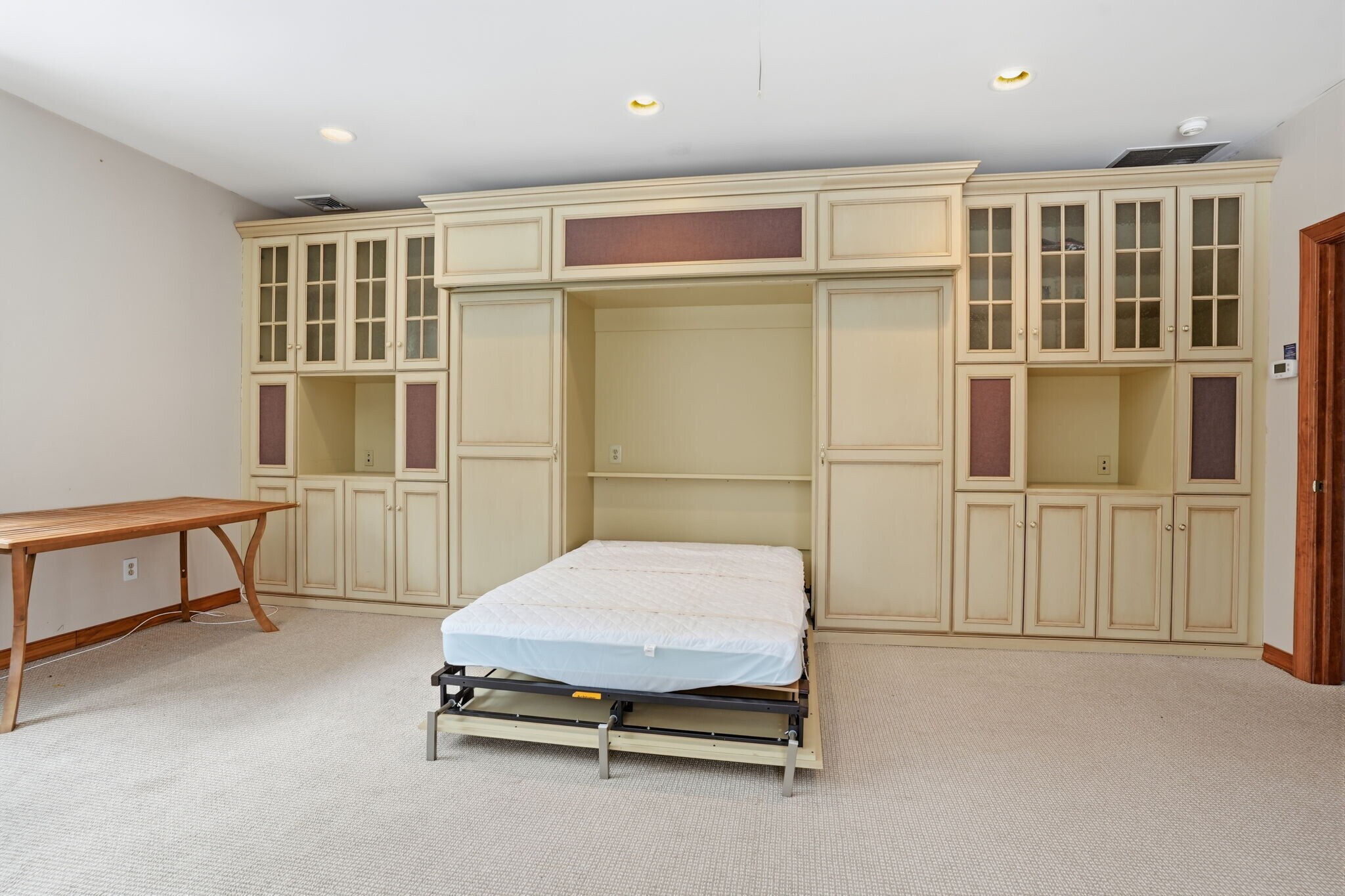 Building Photo - 244 Mathers Rd