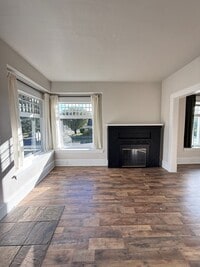 Building Photo - Now Available: Updated Everett 34-Bed, 1.5...