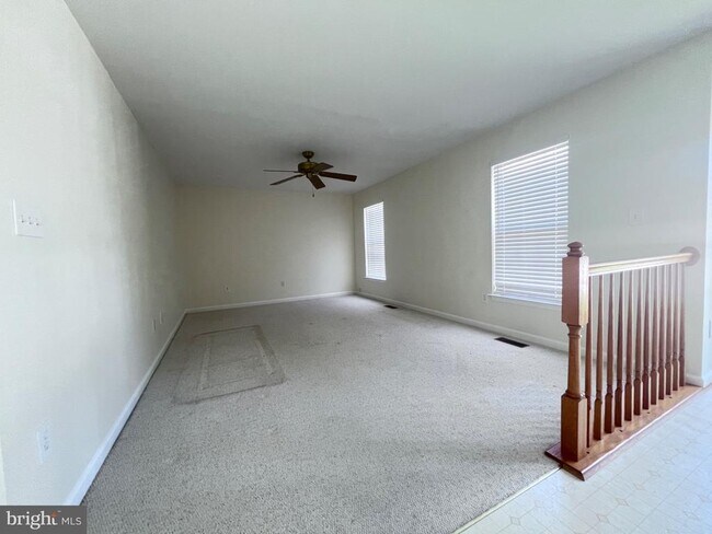 Building Photo - 17207 Sumac Ct