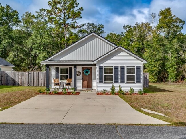 Primary Photo - 3 Bedroom Home Available in Sopchoppy!