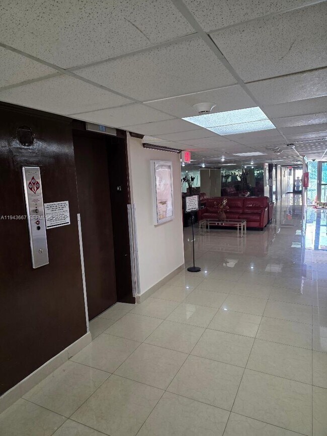 Building Photo - 2000 Atlantic Shores Blvd