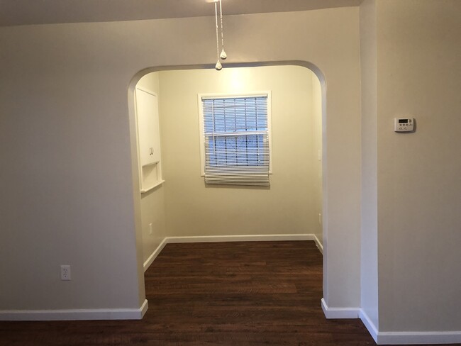 Kitchen nook with built in cabinet - 3215 Star Ave