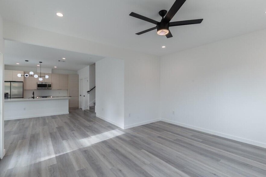 Building Photo - 21515 Patton Ave