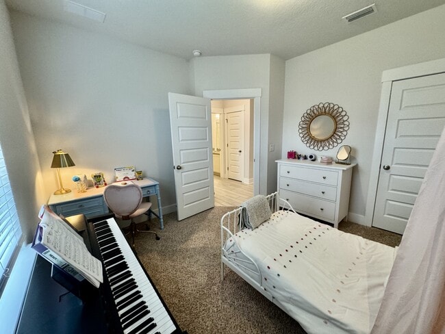 Building Photo - 4007 Amble Wy