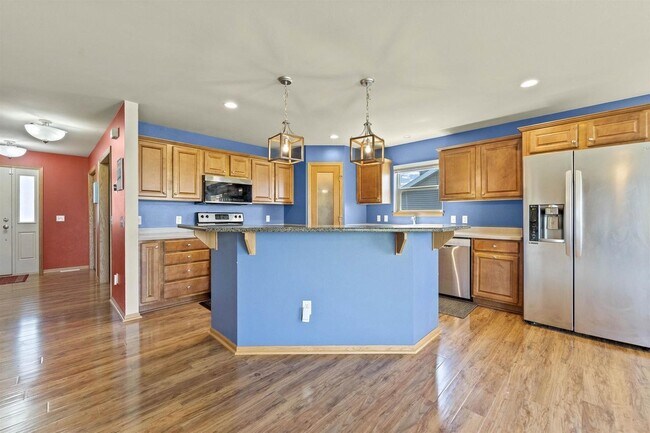 Building Photo - 260 N Mallard Dr