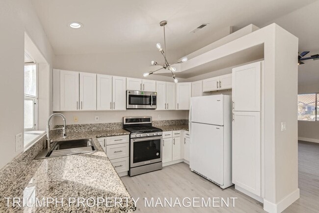 Building Photo - 4 br, 2.5 bath House - 4622 Califa Drive