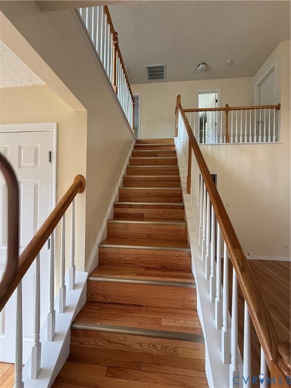 Building Photo - 5719 Barnwood Dr