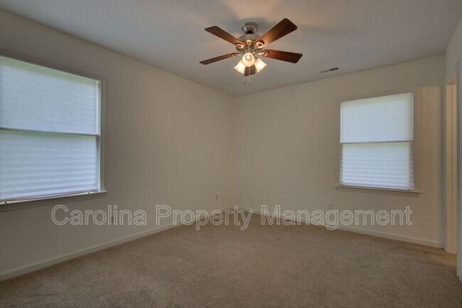 Building Photo - 5132 Rea Rd