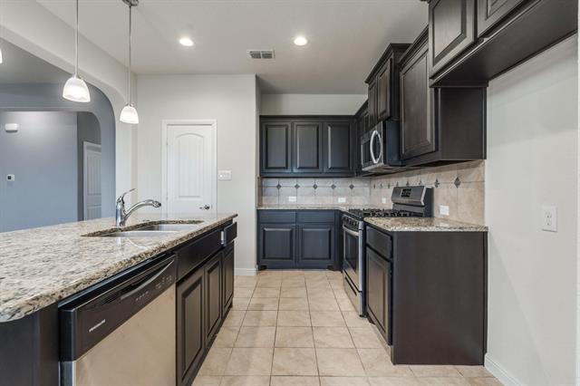 Building Photo - 9921 Wynndel Trl