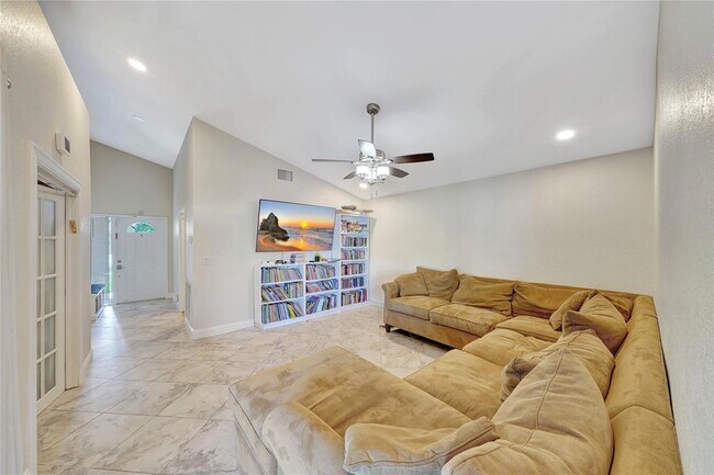 Building Photo - 22471 Grouper Ct