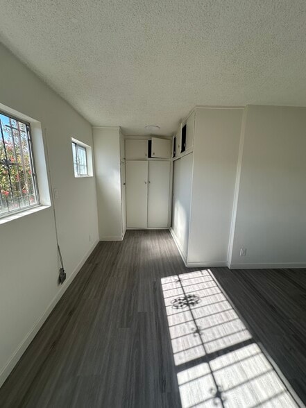 Building Photo - 4785 Don Miguel Dr
